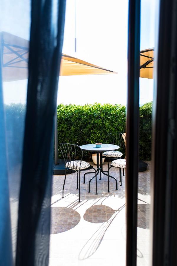 L'Oasi Di Giorgia Bed & Breakfast Cittadella del Capo Bagian luar foto